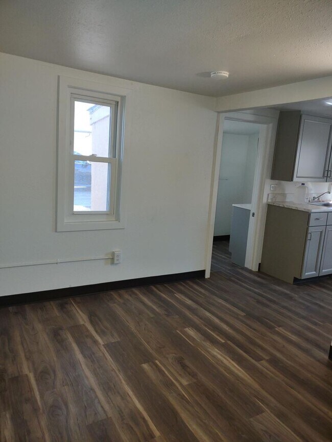 Building Photo - 3rd Avenue Duplex