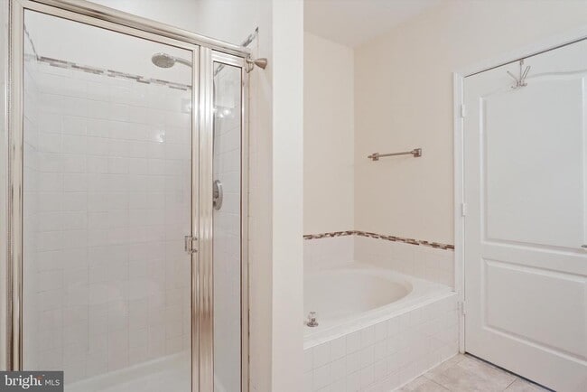 Building Photo - 6613 Netties Ln
