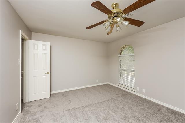 Building Photo - 1412 Daventry Dr