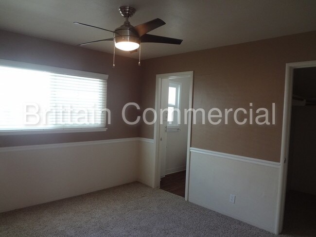 Building Photo - 1808 N St