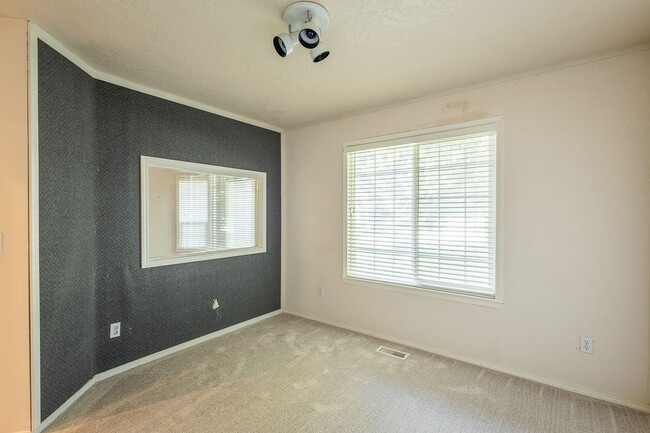 Building Photo - Beautiful home in the heart of Eagle