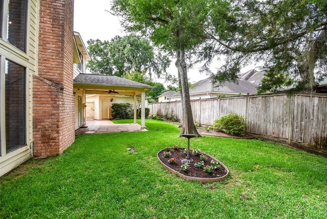 Building Photo - 755 Last Arrow Dr
