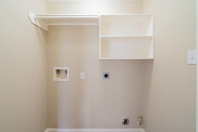 Building Photo - 2603 Desert Sage Dr