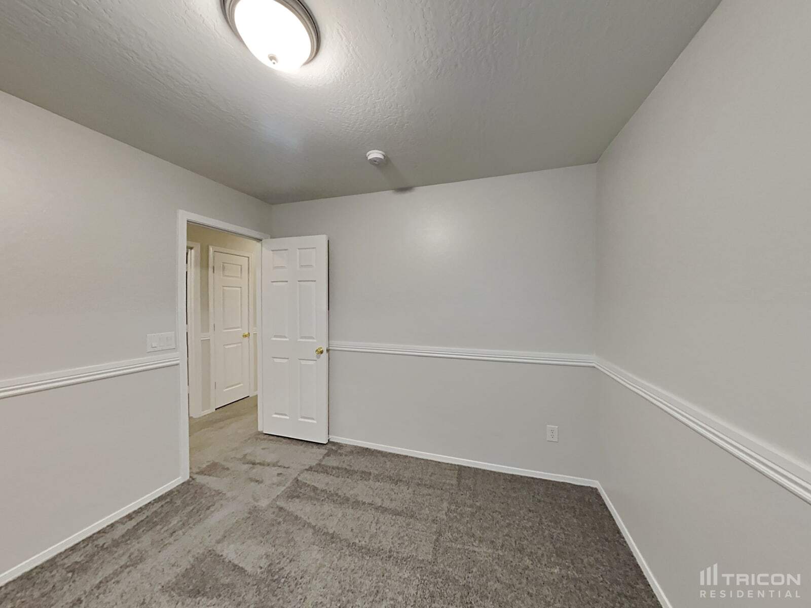 Building Photo - 1492 E Stirrup Ln