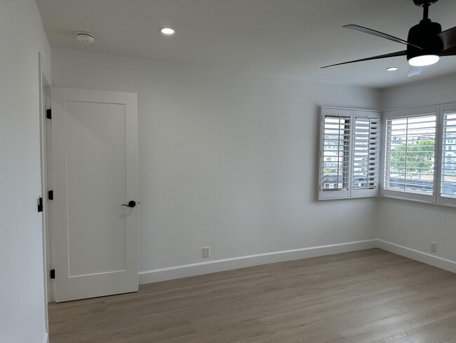 Building Photo - 24643 Santa Clara Ave