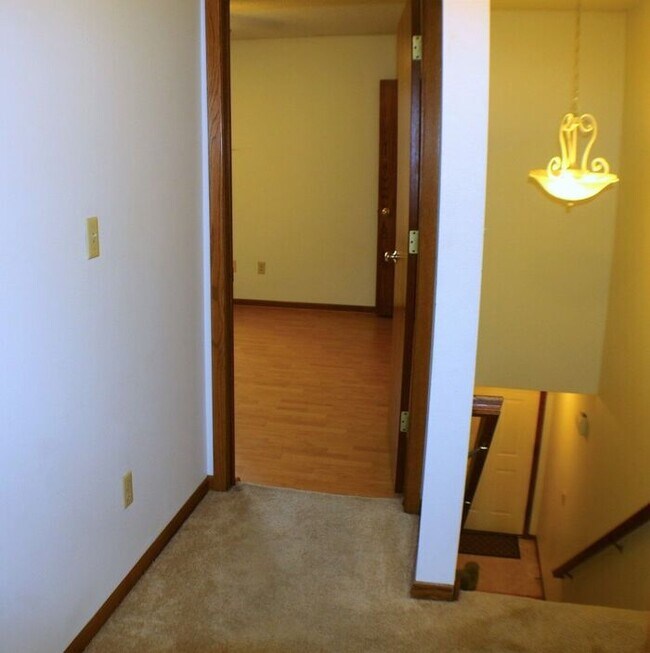 Building Photo - 1206 Mormon Trek Blvd