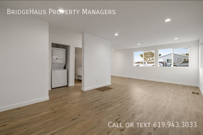 Building Photo - 2018 Drescher St