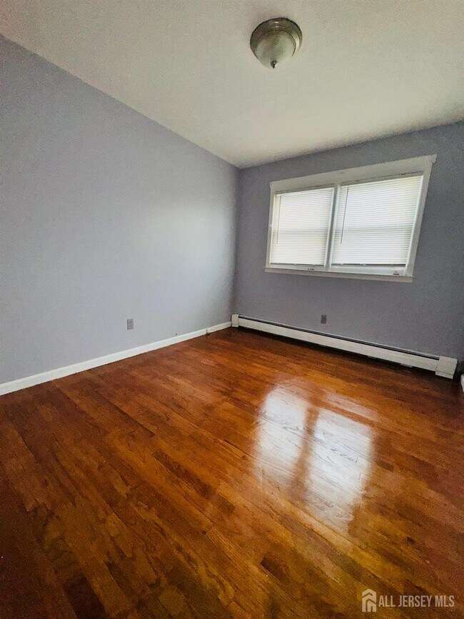 Building Photo - 32 Union Pl