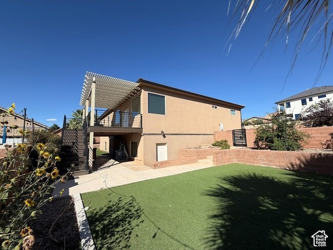 Building Photo - 2596 Hidden Canyon Dr