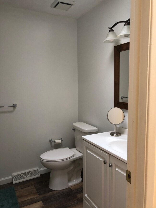 Building Photo - 8941 Christopher Dr