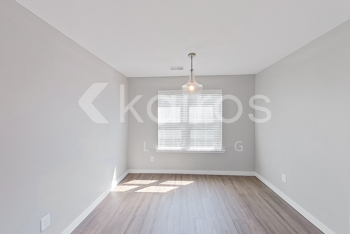 Building Photo - 126 Hughes Dr
