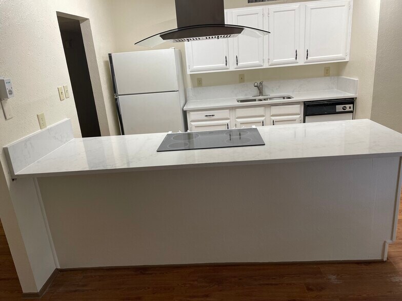 Building Photo - 7206 Nutmeg Ln