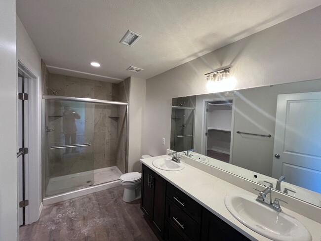 Building Photo - BRAND-NEW 3-bedroom, 2-bath home with Spri...