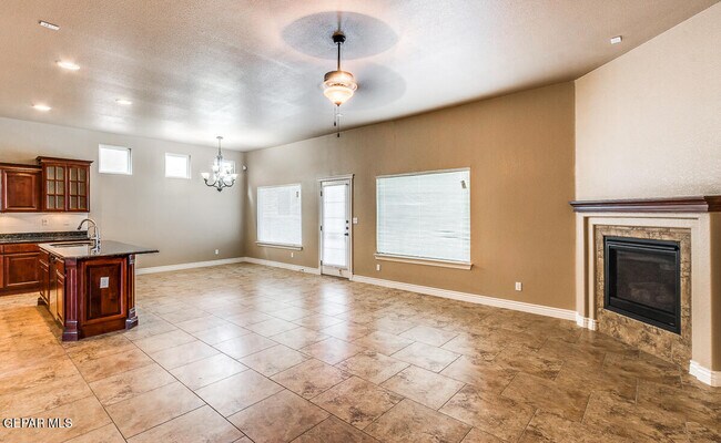 Building Photo - 3644 Almond Beach Dr