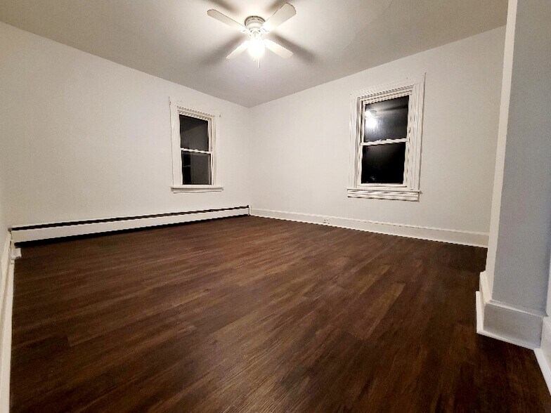 Building Photo - 1312 N Washington St