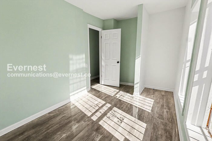 Building Photo - 2028 13th St N