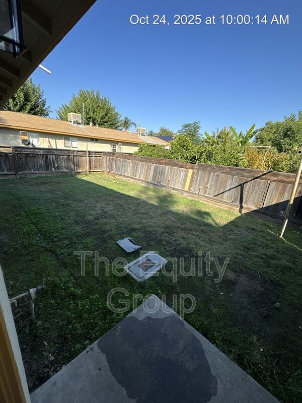 Building Photo - 149 N Castle Rock St