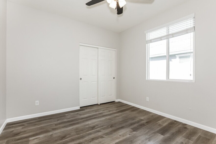 Building Photo - 7414 E Onza Ave
