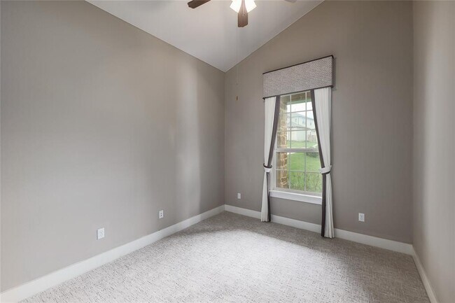 Building Photo - 6325 Antigo Ln