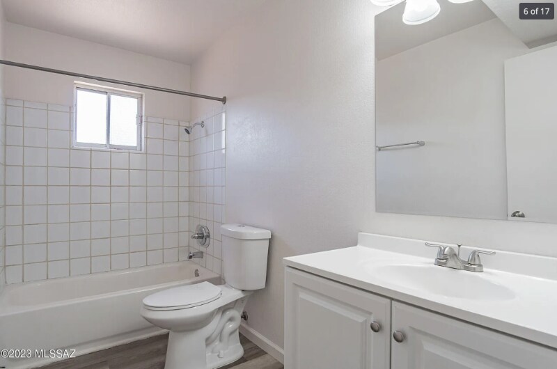 Building Photo - 1108 E Fort Lowell Rd