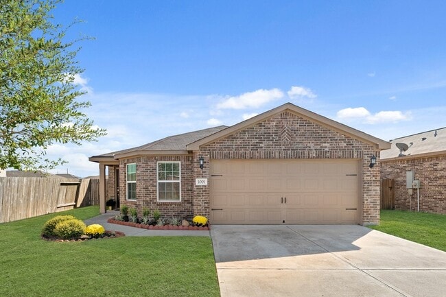 Building Photo - 1001 Strawberry Ridge Dr
