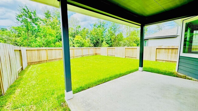 Building Photo - 2423 Bluefish Ct