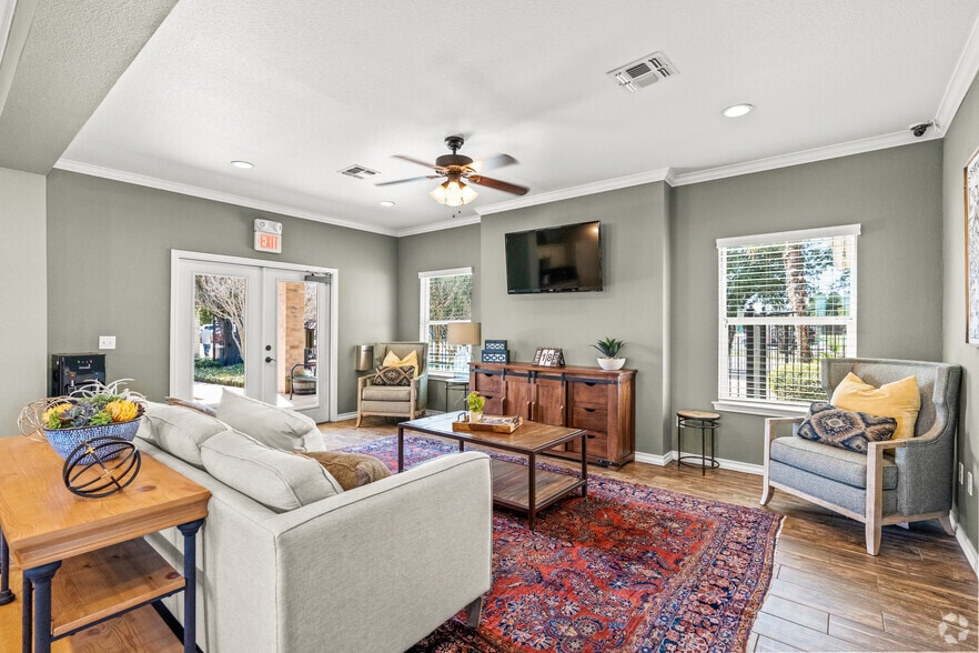 Clubroom - Bent Tree Apartments