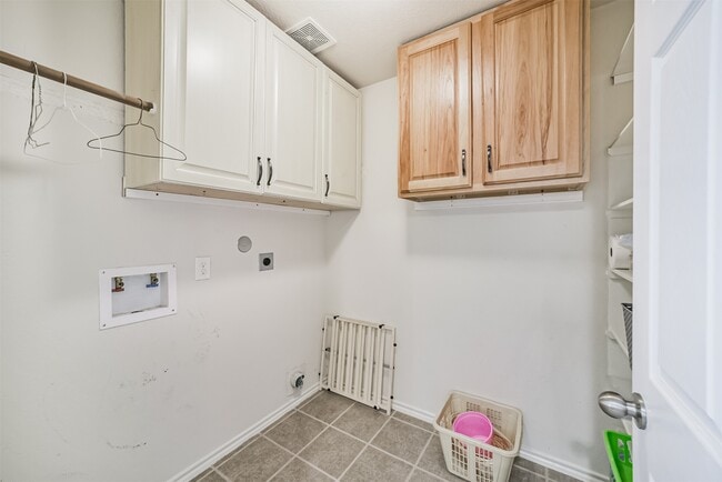 Building Photo - 1609 Peach Dale Ct