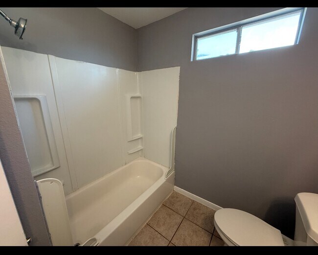 Building Photo - 16939 Watering Oaks Ln