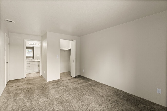 2 Bedroom 2 Bath 950 Sq Ft - Monte Vista Apartments