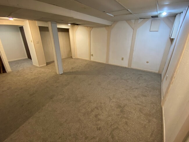 Building Photo - 37283 Charter Oaks Blvd