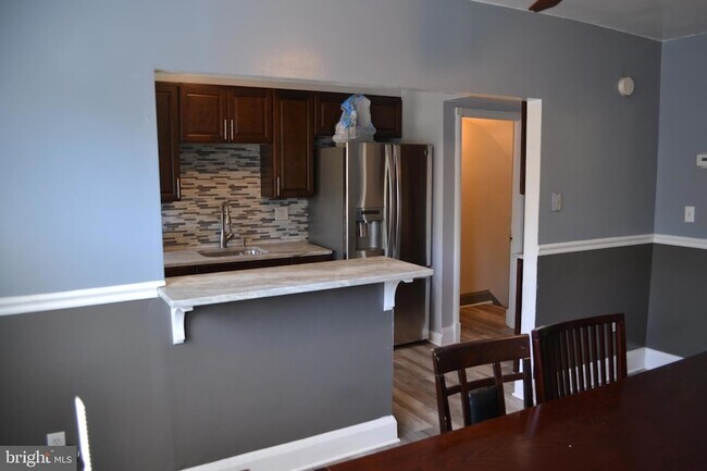 Building Photo - 5153 Frederick Ave