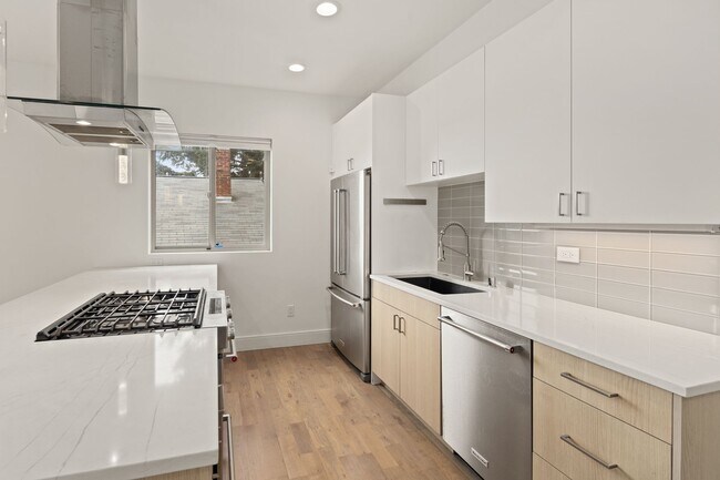 Building Photo - Stunning West Queen Anne Retreat with Iconic Puget Sound Views