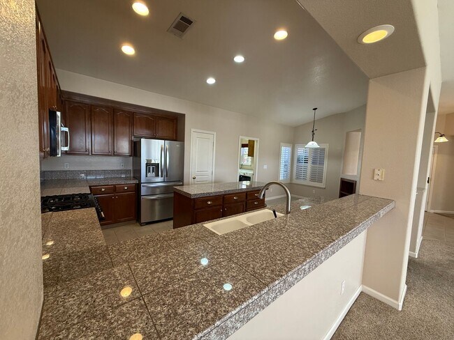 Building Photo - Single story home located in desirable northwest Modesto neighborhood!