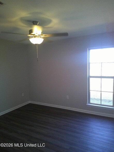 Building Photo - 520 Stone Brook Pl