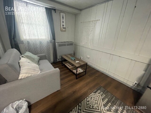 Building Photo - 13015 M-32