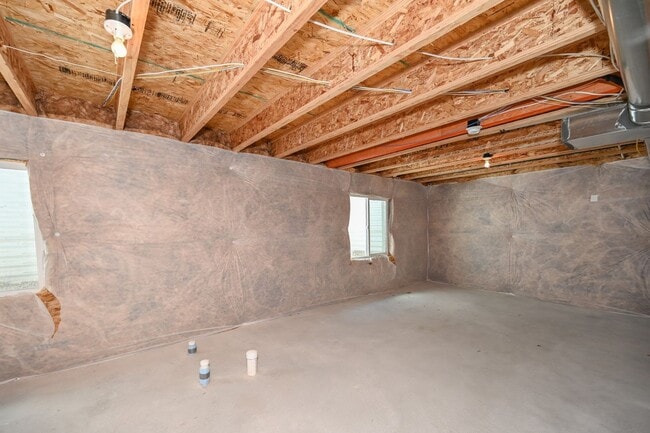 Building Photo - Beautiful Spacious Home in Bluffdale!