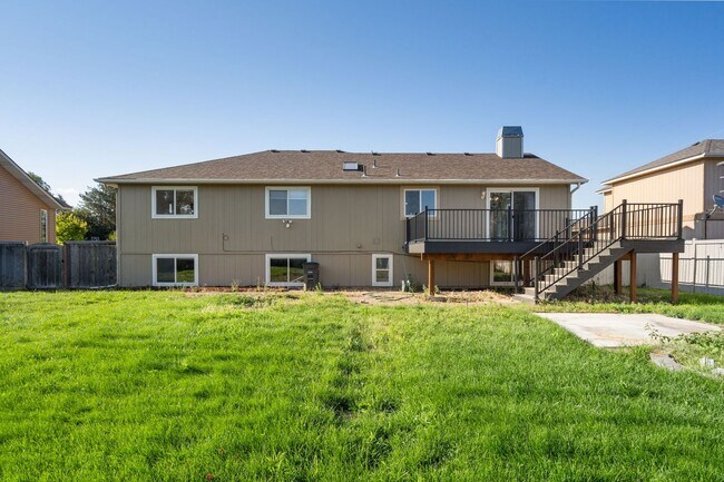 Building Photo - Spacious 4 Bed, 3 Bath Home | Central Vall...