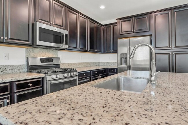 Building Photo - 5029 Copper Sunset Way