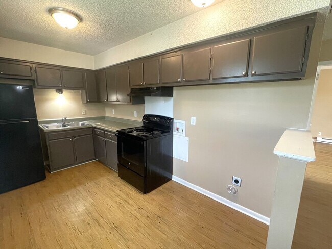Building Photo - Great 2 Bed 1 Bath in Madison!