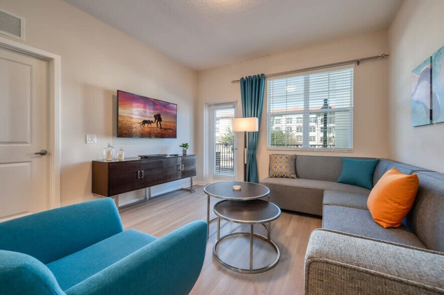 Building Photo - 4000 Breakview Dr