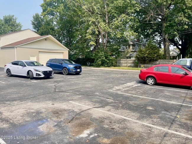 Building Photo - 1922 Silver St