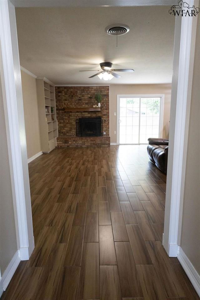 Building Photo - 2824 Barrywood Dr