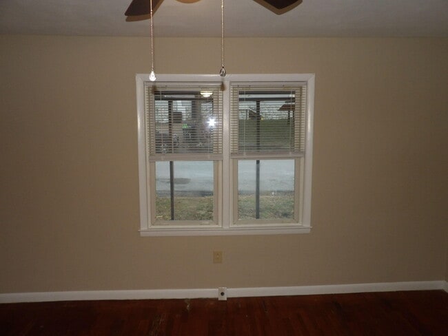 Building Photo - 146 Allnutt Dr