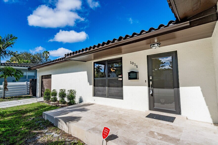 Building Photo - 960 NE 90th St
