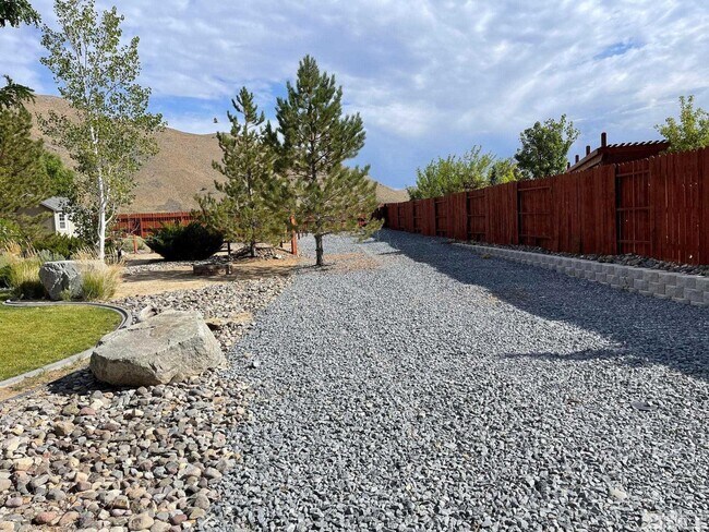Building Photo - 17895 Timber Grove Ct