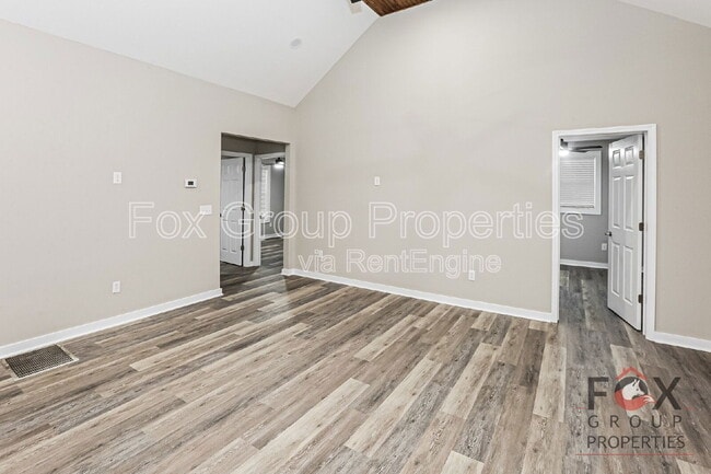 Building Photo - 235 Linwood Rd