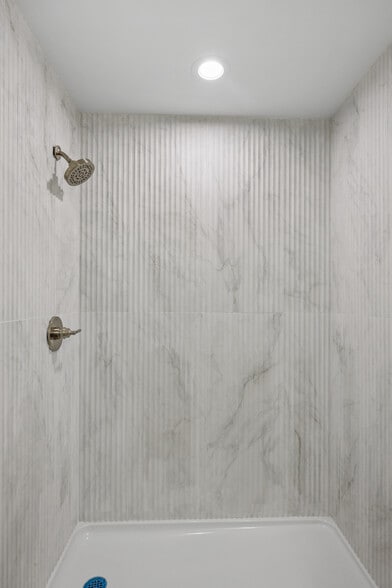 Building Photo - 214 E Morelia Ave