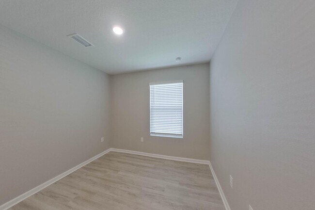 Building Photo - 416 Monarch Ln