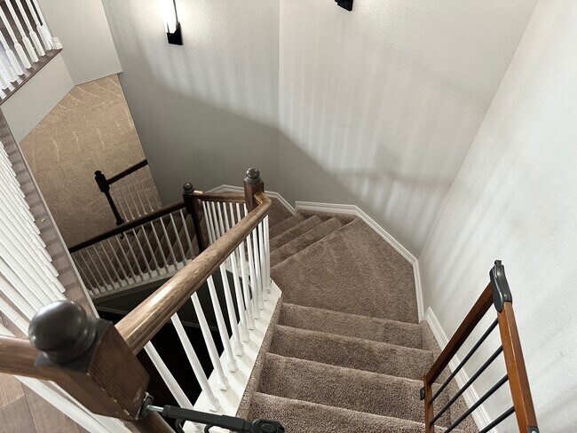 Stairwell to basement - 17451 Leisure Lake Dr
